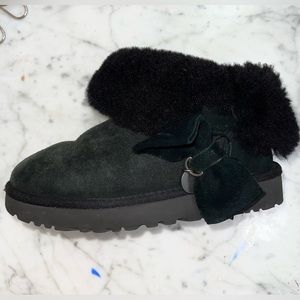 Ultra mini black UGGS with velvet bow! 🖤